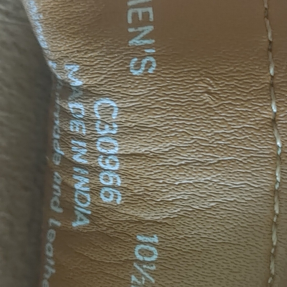 Shoes - Picture 7 of 7